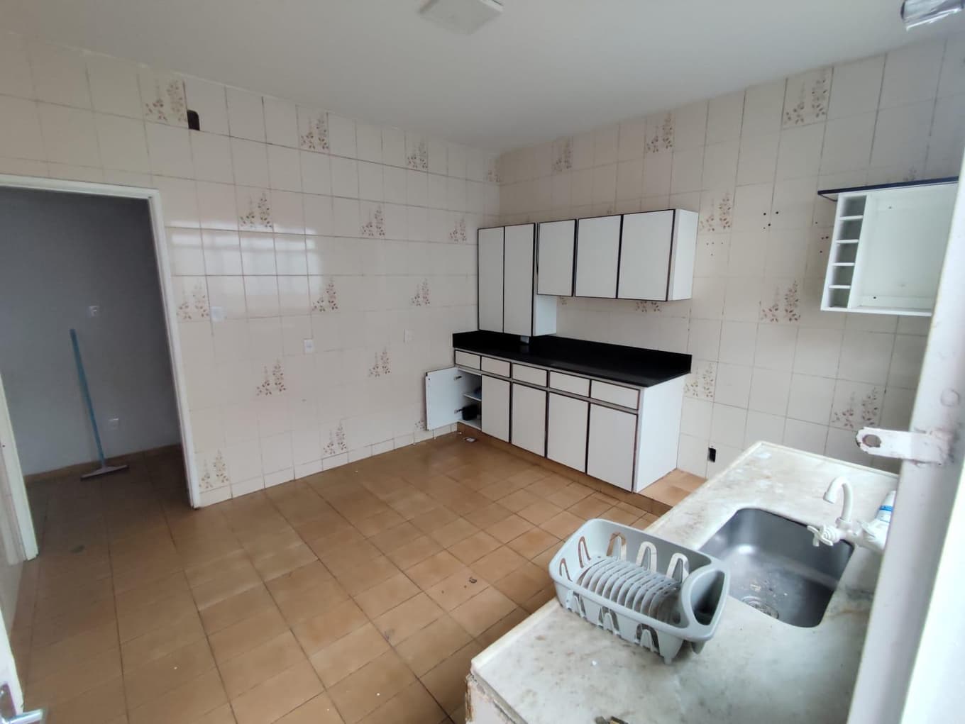 Foto 8 de 13: Casa em leilão em Cuiabá - MT, bairro Loteamento Jardim Itália — CASA RESIDENCIAL | A.T. 420 M² | A.C 193,35 M² | BAIRRO: LOTEAMENTO JARDIM ITÁLIA | CUIABÁ/MT