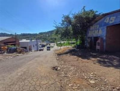 Foto 2 de 3: Comercial em leilão em Manfrinópolis - PR — Imóvel comercial com 1.250,00m², na Rua João Vicente Picinato s/n, Centro, Manfrinópolis/PR.