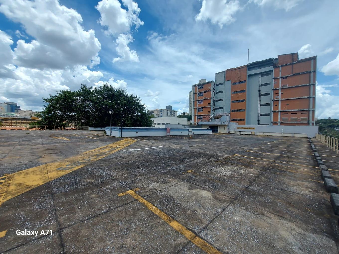 Foto 9 de 11: Comercial em leilão em Belo Horizonte - MG — Imóvel Comercial 4.540m² EM DESOCUPAÇÃO no Bairro Floresta em Belo Horizonte/MG