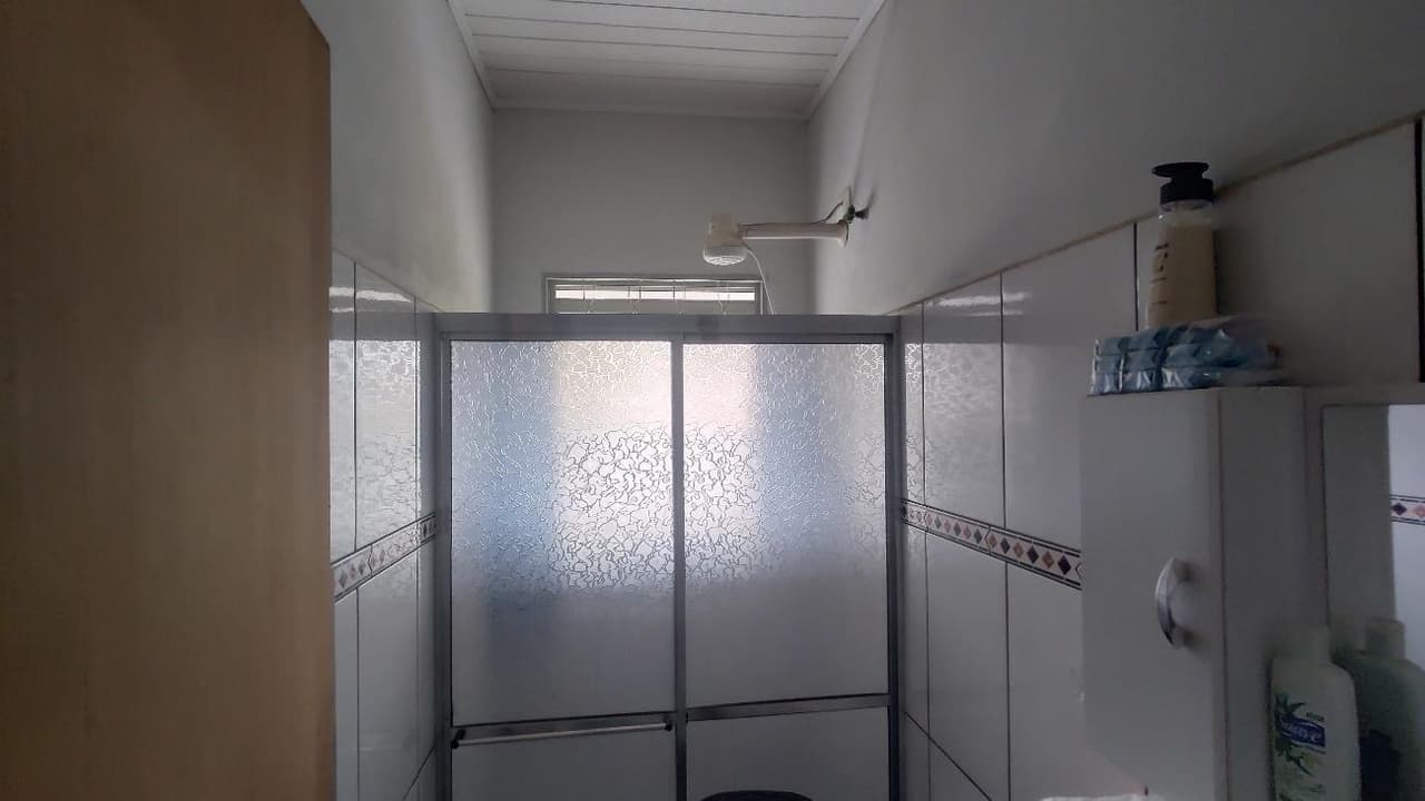 Foto 15 de 18: Terreno em leilão em Sarapuí - SP, bairro Vila Ana Maria — Casa, A.T. 262m², A.C. 127m²
