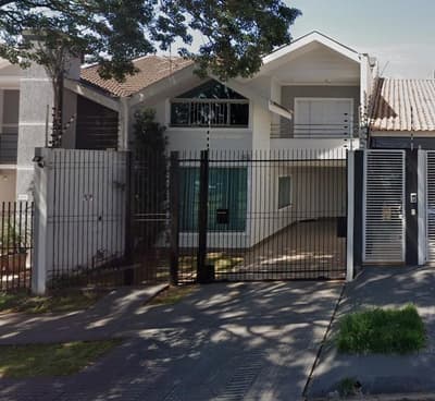Casa em leilão em Maringá - PR — Sobrado 150m², Jardim Itália, em Maringá/PR - Ocupado