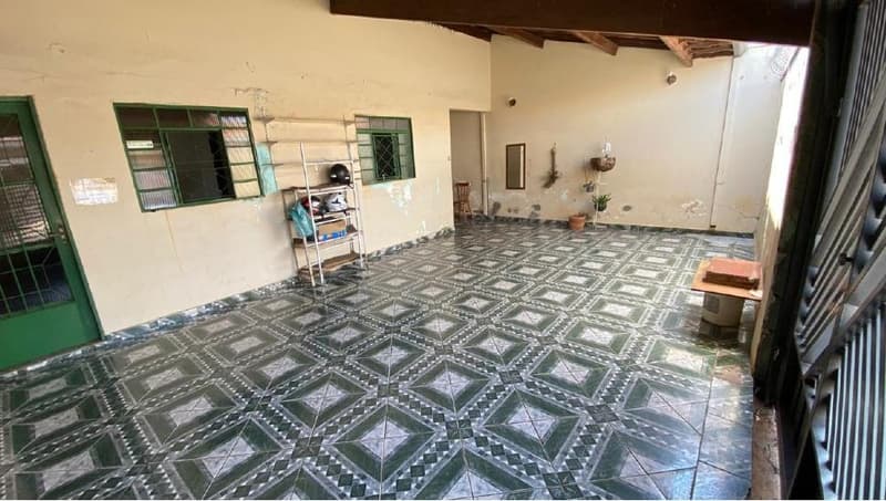 Foto 1 de 26: Casa em leilão em Araras - SP, bairro Jardim Ouro Verde — Casa, A.T. 160m², A.C. 108m², Jd. Ouro Verde
