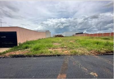 Foto 4 de 4: Terreno em leilão em Mariluz - PR, bairro Centro — Imóvel Urbano: Lote de Terras Sob Nº 08 a 18, Da Quadra Nº B-14, do Loteamento Jardim Bomfim em Mariluz/PR
