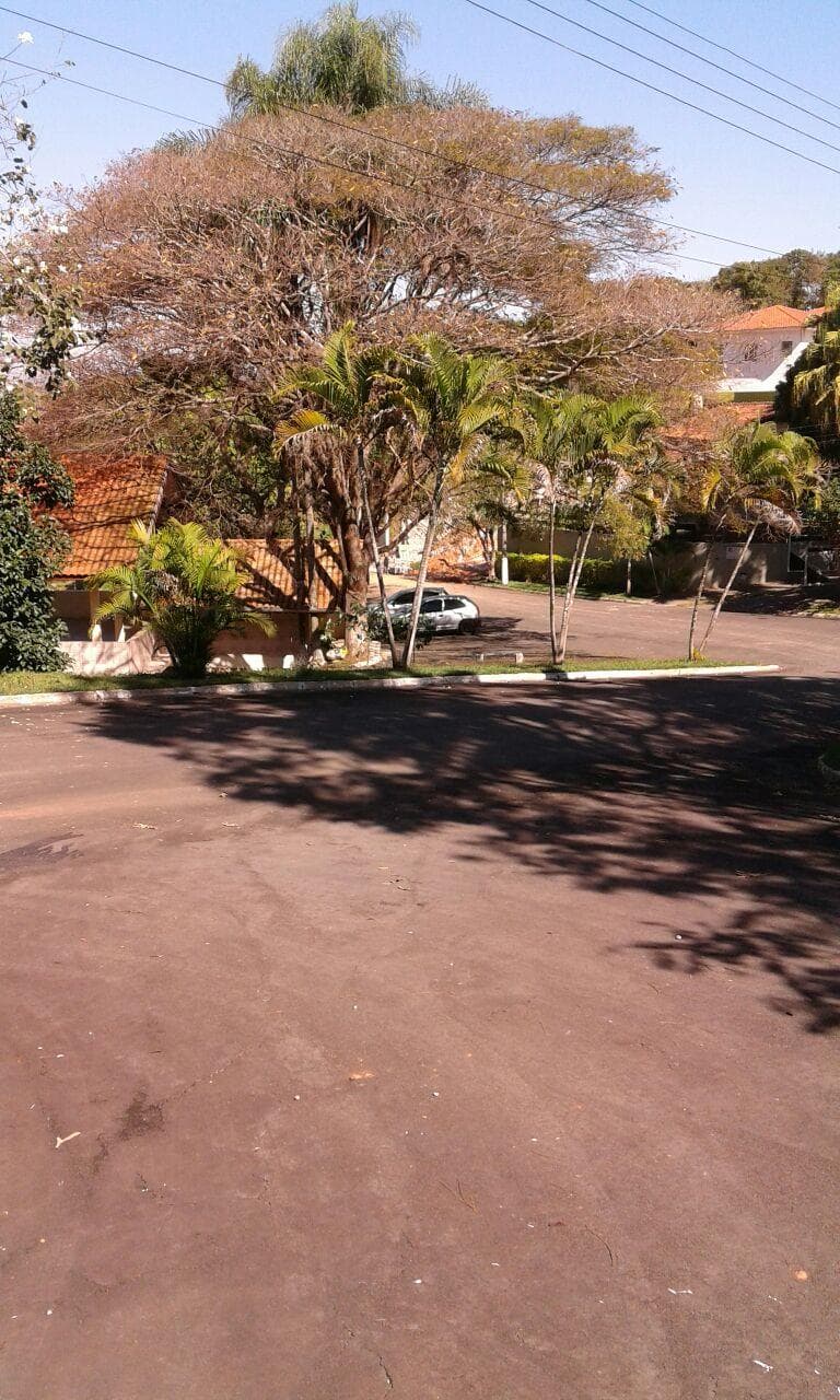 Foto 2 de 18: Terreno em leilão em Lindóia - SP — Lote de Terreno com 560,50m2, Cond. Mirante do Lago em Lindóia-SP