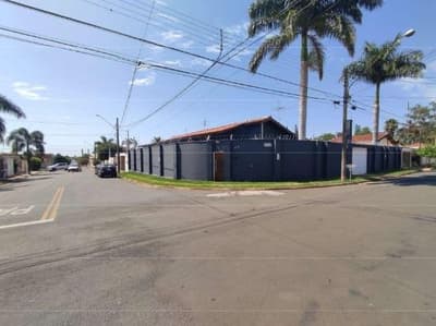 Foto 1 de 13: Terreno em leilão em Artur Nogueira - SP, bairro Santa Madalena — 2 IMÓVEIS RESIDENCIAIS - ÁREA TOTAL 600,30 M² - RUA SÃO BENTO - ARTUR NOGUEIRA/SP