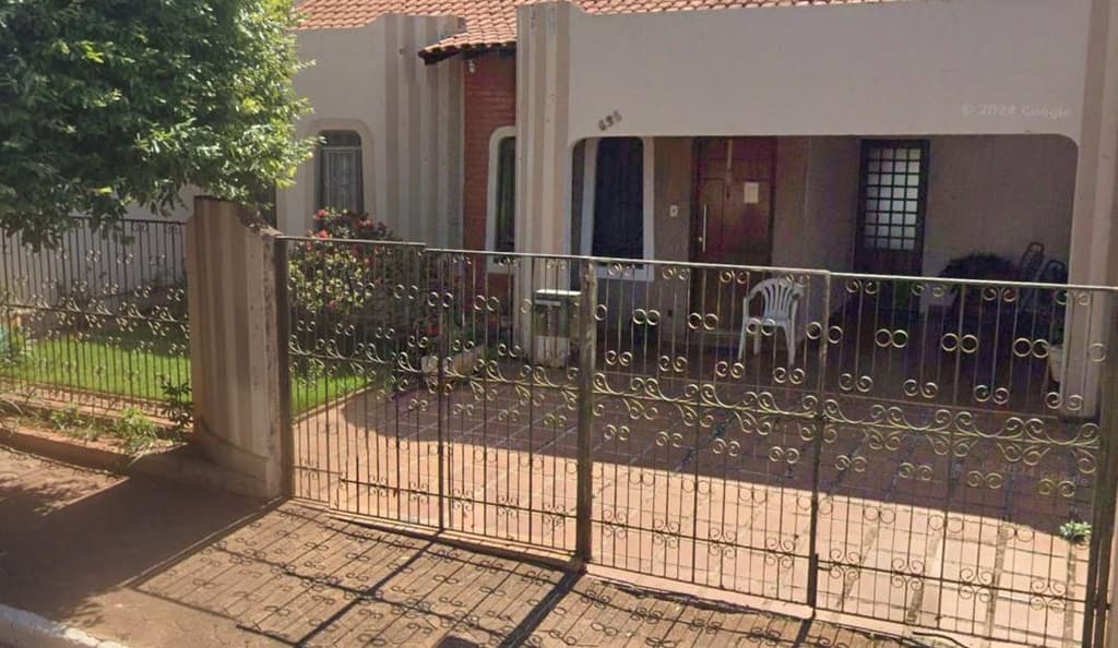Foto 2 de 2: Terreno em leilão em Santo Anastácio - SP — Imóvel residencial com 121 m² de área construída.