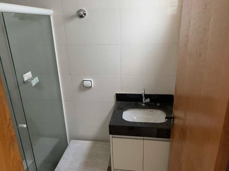 Foto 7 de 25: Casa em leilão em Uberlândia - MG, bairro Jardim Canaã I — Casa, Uberlândia / MG