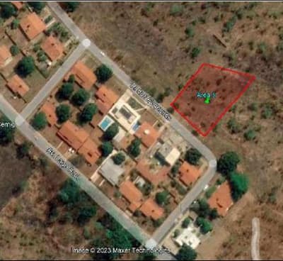 Terreno em leilão em Três Marias - MG, bairro Cemig — Terreno 2.232m² DESOCUPADO | Três Marias/MG | Bairro CEMIG: Oportunidade Única p/ Comprar e Construir!