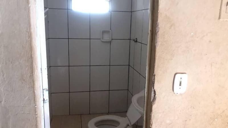 Foto 12 de 14: Casa em leilão em Ituiutaba - MG, bairro Lagoa Azul Ii — Casa 76m² com Terreno 210m² | DESOCUPADA | Ituiutaba-MG | Lagoa Azul II | Oportunidade - Próx. à BR-154 e ao Mart Minas - Financiamento até 420 Meses!