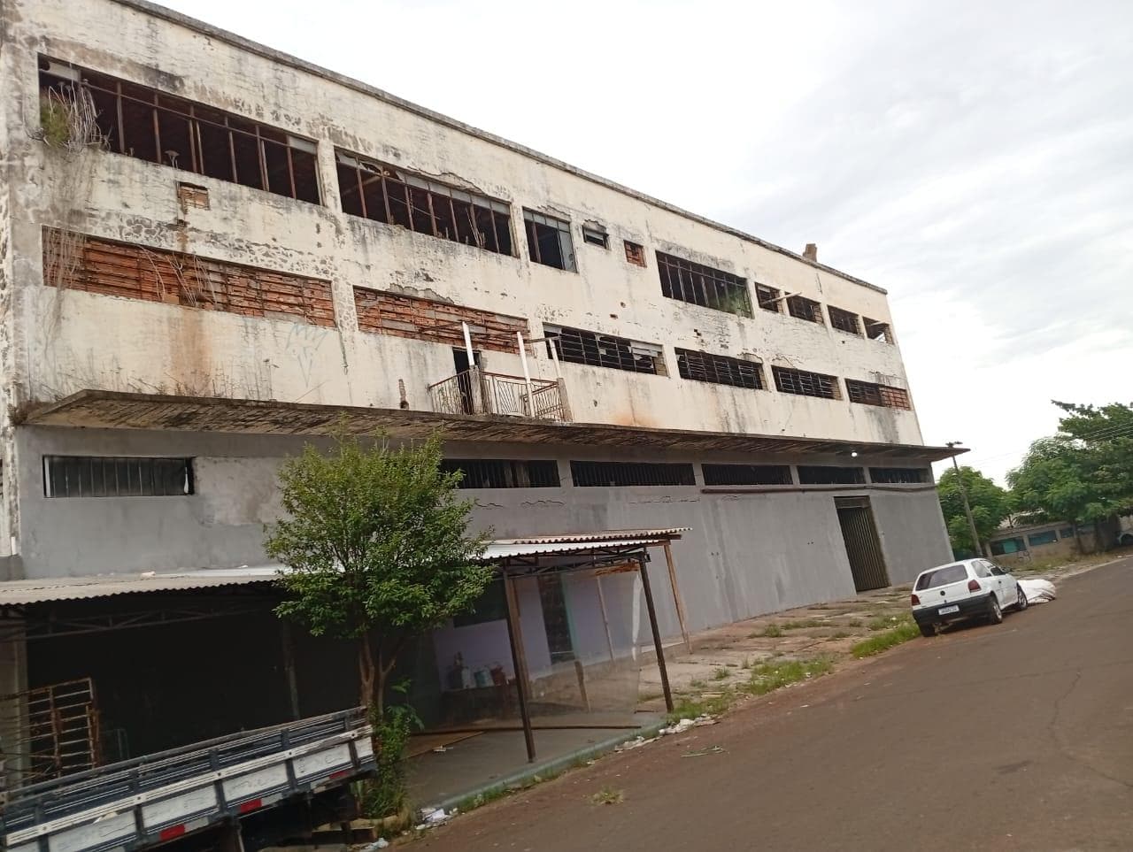 Terreno em leilão em Foz Do Iguaçu - PR — Imóvel com terreno de 529,20m², área construída 1.491,58m², Av República do Líbano 69, Foz do Iguaçu/PR K