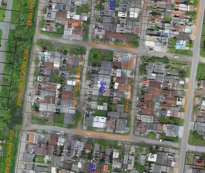 Foto 2 de 3: Terreno em leilão em Guaratuba - PR, bairro Centro — Imóvel residencial na Travessa Lauro Chaves - Guaratuba/PR, com a área de terreno de 300m² e área construída de 147,93m² Matrícula n° 54.025 do CRI de Guaratuba/PR.