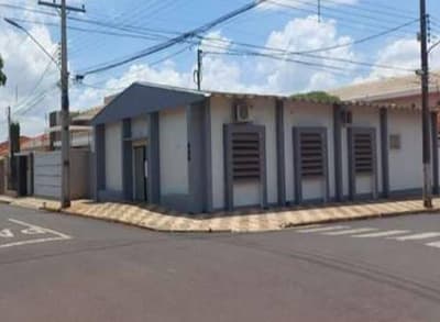 Foto 1 de 6: Comercial em leilão em Orindiúva - SP, bairro Centro — Ex-agência, Orindiúva / SP
