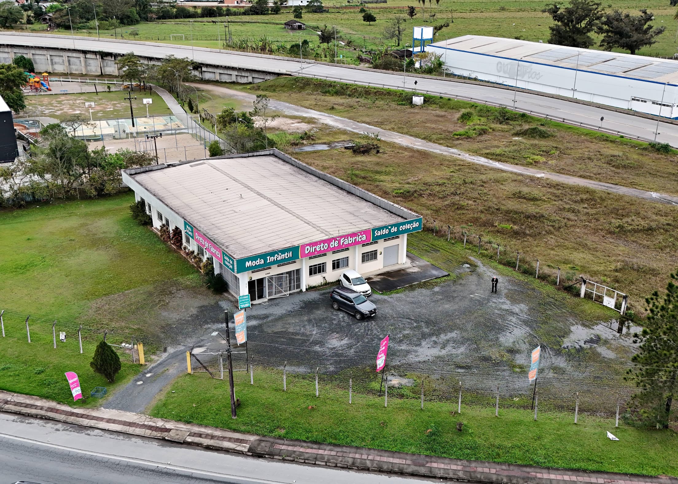 Terreno em leilão em Gaspar - SC — Imóvel Urbano. Rua Dep. Francisco Mastella, 2500, bairro Poço Grande, Gaspar/SC, Matrícula: 11.986
