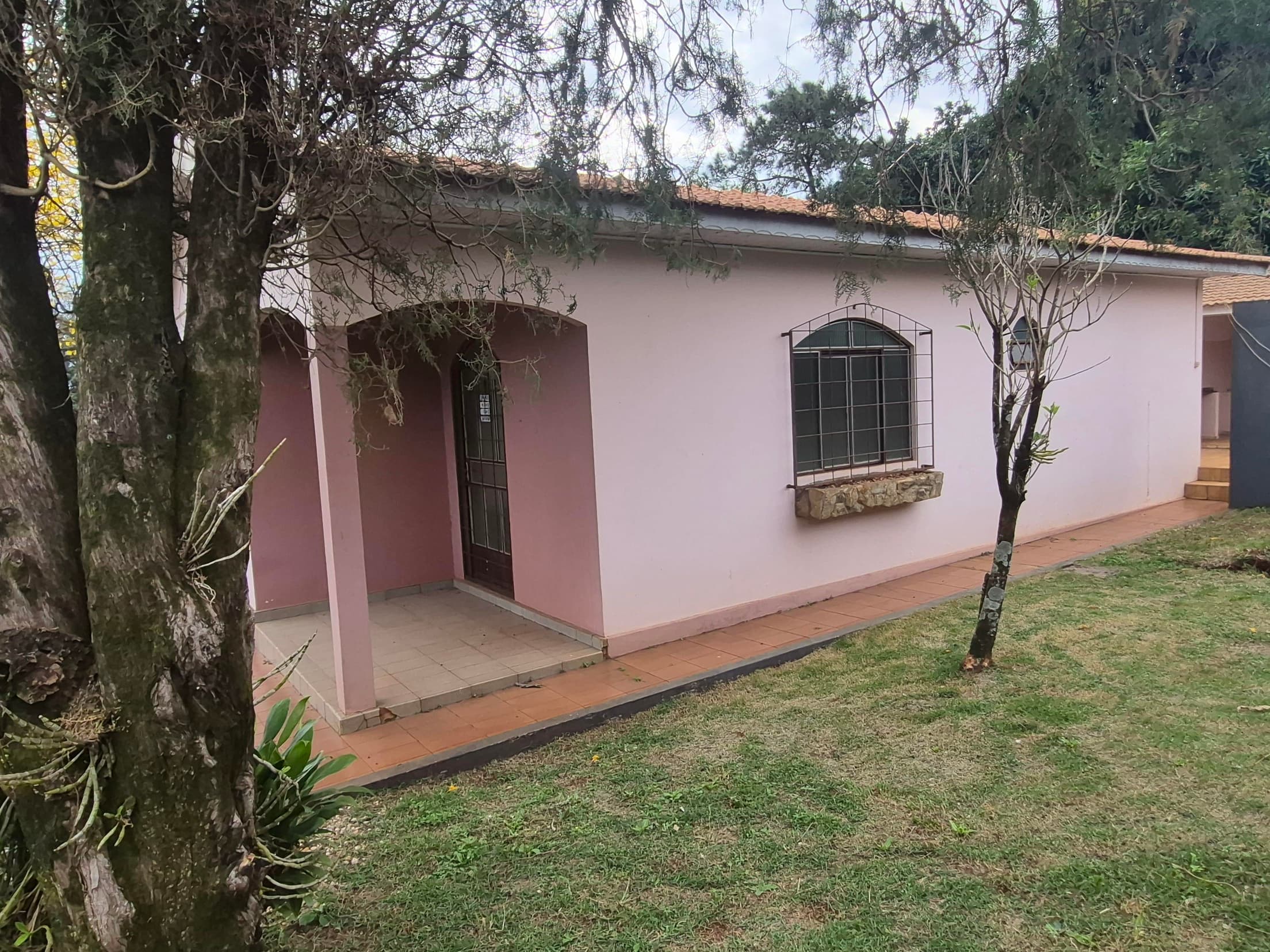 Foto 5 de 20: Casa em leilão em Toledo - PR, bairro Novo Sarandi — IMÓVEL RESIDENCIAL COM ÁREA DE 800 m² EM NOVO SARANDI TOLEDO/PR