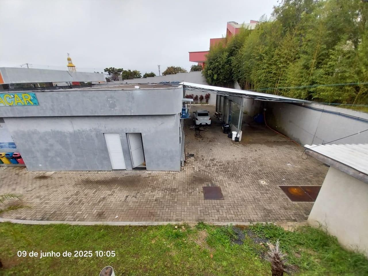 Foto 48 de 59: Comercial em leilão em Curitiba - PR, bairro Vista Alegre — Posto de Combustível com área de terreno total de 3.126,40m², benfeitorias de área total de 477,00m², localizado na Rua Miguel Tschennerl, 47, Vista Alegre, Curitiba/PR