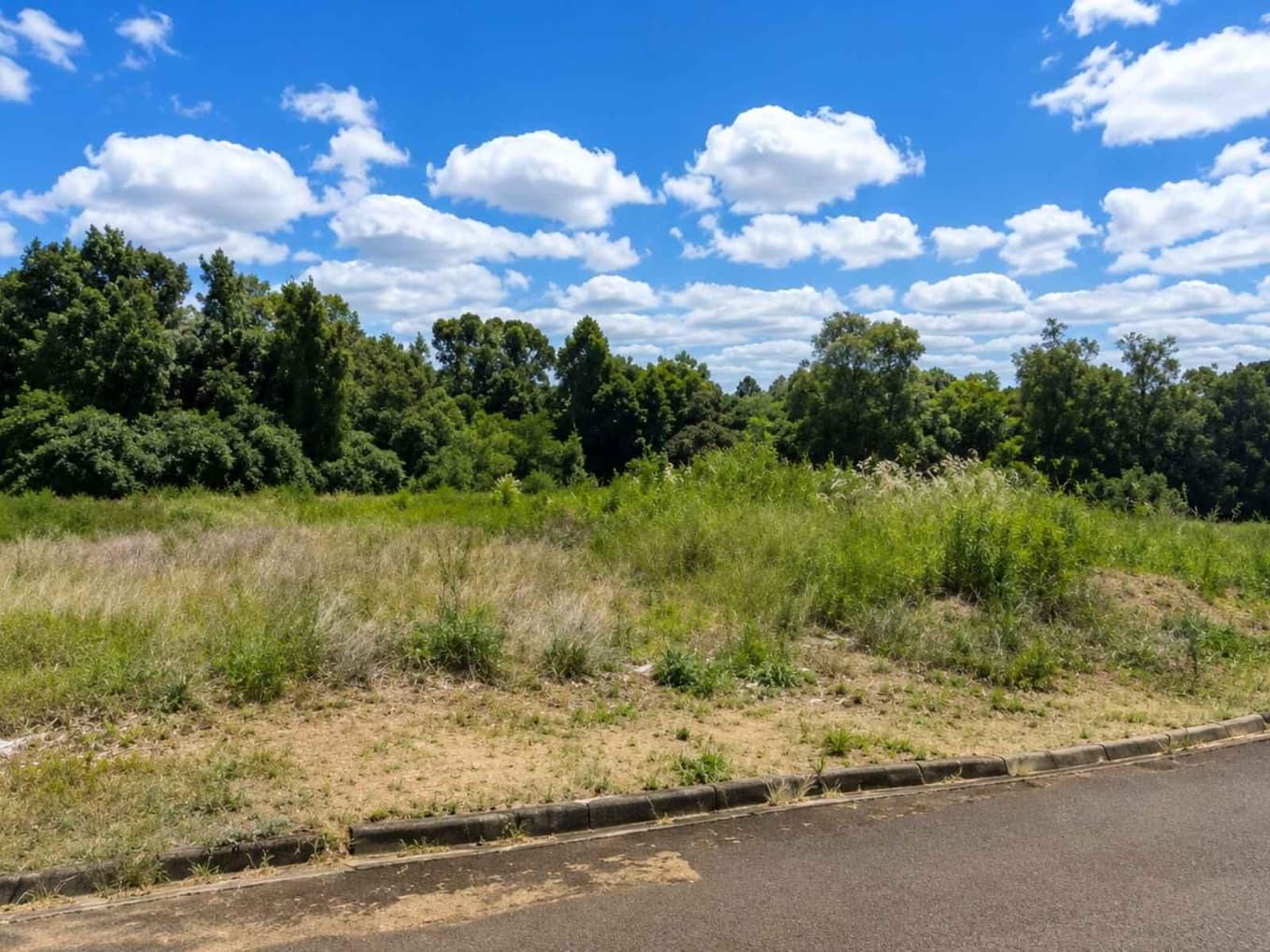 Foto 2 de 2: Terreno em leilão em Candói - PR, bairro Corvo Branco — LOTE URBANO COM 420m² PRÓXIMO À BR-373 CANDÓI/PR - Matrícula nº 36.092 LOTE 3