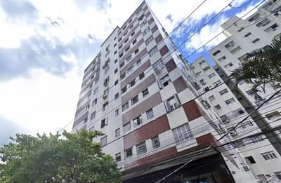 Apartamento em leilão em São Vicente - SP — Apartamento, A.T. 56m², A.U. 48m², Edifício Cláudia (nua propriedade)