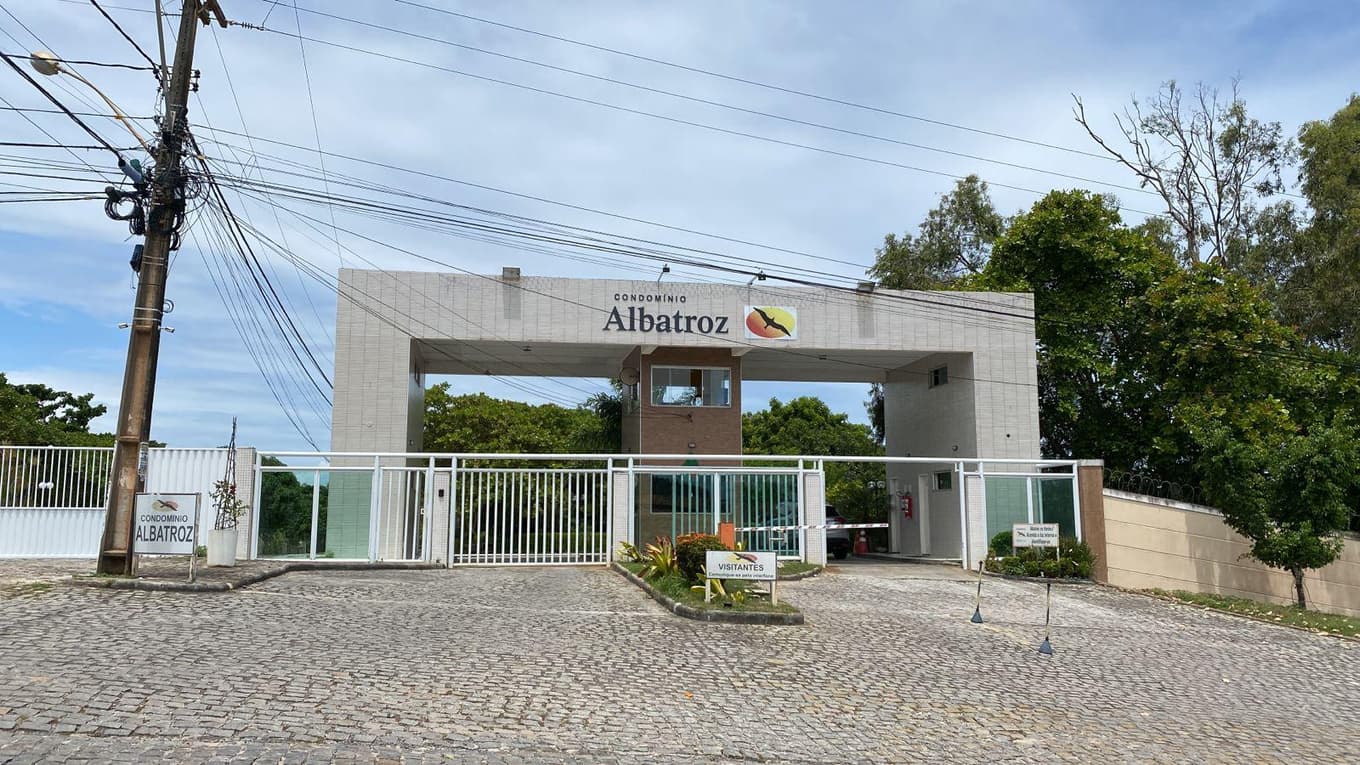 Terreno em leilão em Camaçari - BA — Terreno 1500m² Ocupado no Jauá em Camaçari/BA