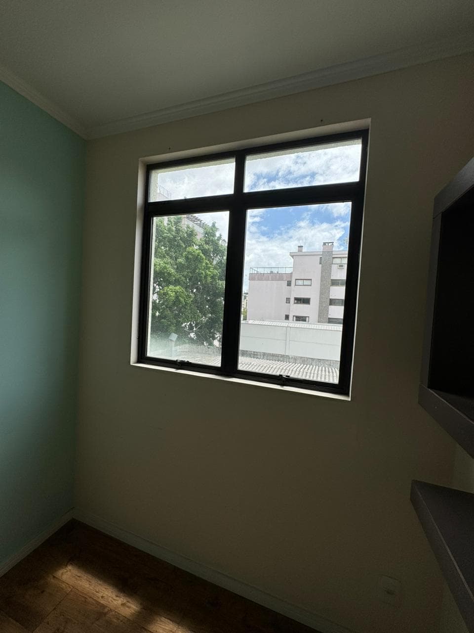 Foto 6 de 23: Comercial em leilão em Porto Alegre - RS, bairro Menino Deus — Sala comercial, Desocupado, 32.0 m2, PORTO ALEGRE / RS