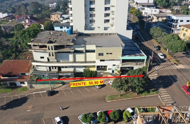 Foto 8 de 25: Terreno em leilão em Quilombo - SC — Um imóvel com uma área de 1.250,50 m², EDIFICAÇÃO EM ALVENARIA E ESTRUTURA METÁLICA