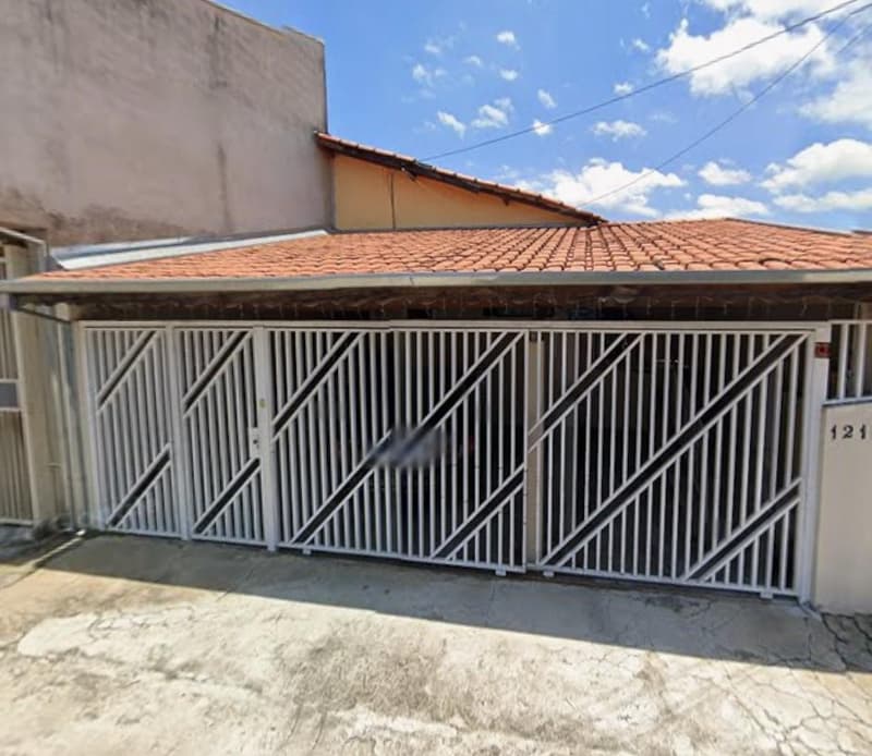 Casa em leilão em Taubaté - SP, bairro Agua Quente — Casa com terreno de 180m² em Taubaté/SP