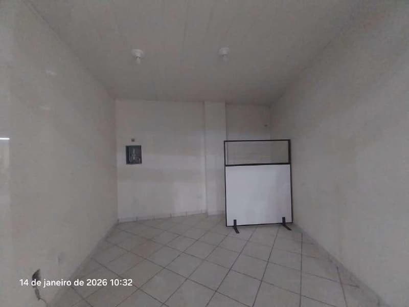 Foto 9 de 20: Comercial em leilão em Curitiba - PR — Loja nº 80 com área total de 25,9531m² localizada no Edifício Capital Torre Centro - Curitiba/PR