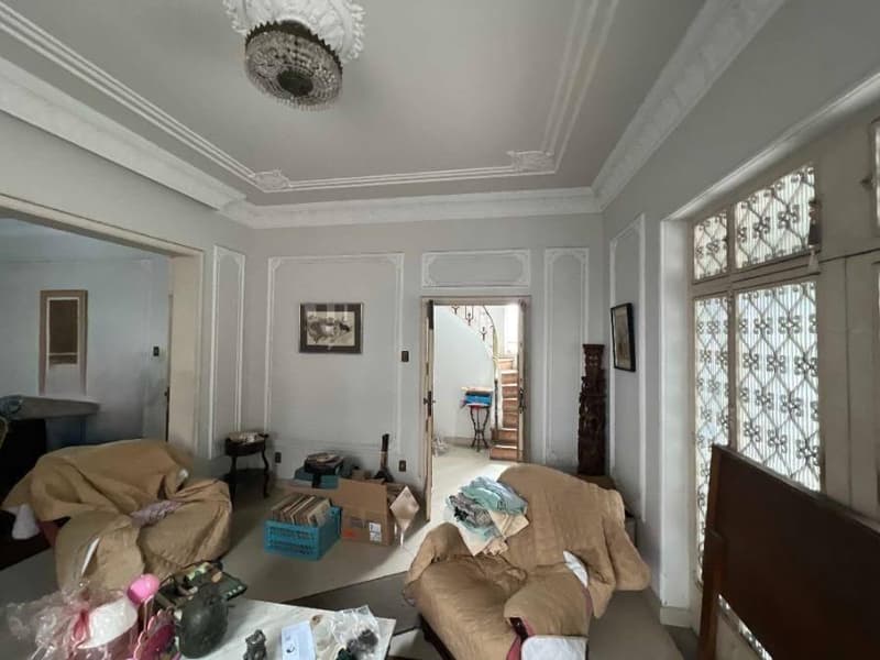 Foto 4 de 36: Casa em leilão em Rio De Janeiro - RJ, bairro Vila Isabel — Casa 374m² com Terreno 300m² | Rio de Janeiro-RJ | Vila Isabel | Oportunidade com 2 Vagas - Próx. ao Maracanã e à Av. 28 de Setembro - Financiamento até 420 Meses!