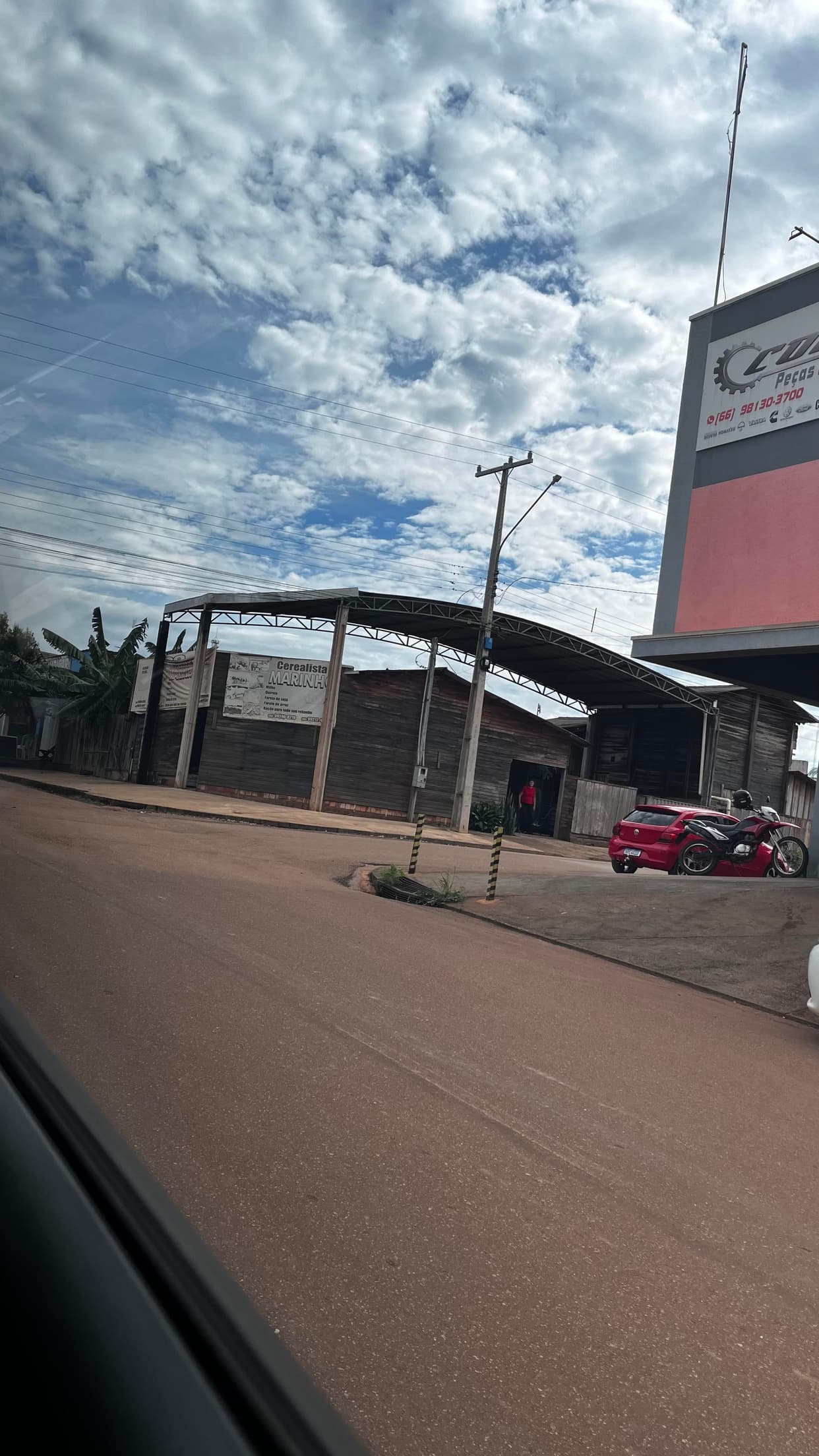 Foto 2 de 7: Comercial em leilão em Aripuanã - MT, bairro Cidade Alta — IMÓVEL COMERCIAL/RESIDENCIAL | A.T. 437,50m² E A.C 176m² | ARIPUANÃ MT