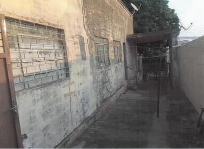 Foto 4 de 6: Casa em leilão em Presidente Prudente - SP, bairro Vila Ramos — Imóvel Residencial, A.T. 242m², A.C. 171m², estado precário de conservação, Vila Ramos