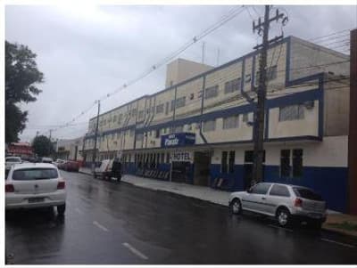 Comercial em leilão em Maringá - PR — Terreno com área de 3.523,00m2 - Edificação de alvenaria utilizada para o comercio de hotelaria com 5.143.93 m²- Rua Fernão Dias, nº 976, em Maringá/PR (Hotel Parati).
