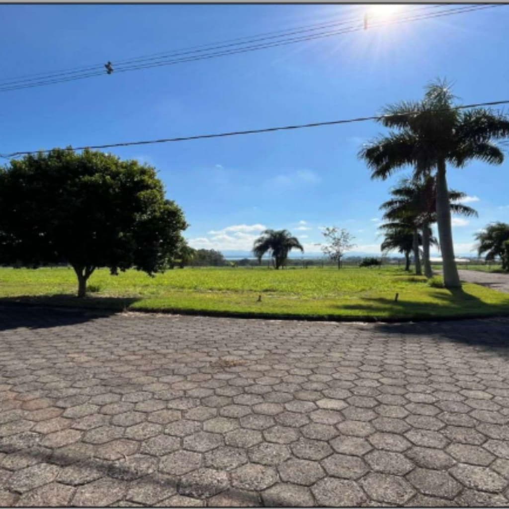 Terreno em leilão em Carlópolis - PR — IMÓVEL URBANO COM ÁREA DE 1.002,27 m2- Em CARLÓPOLIS/PR
