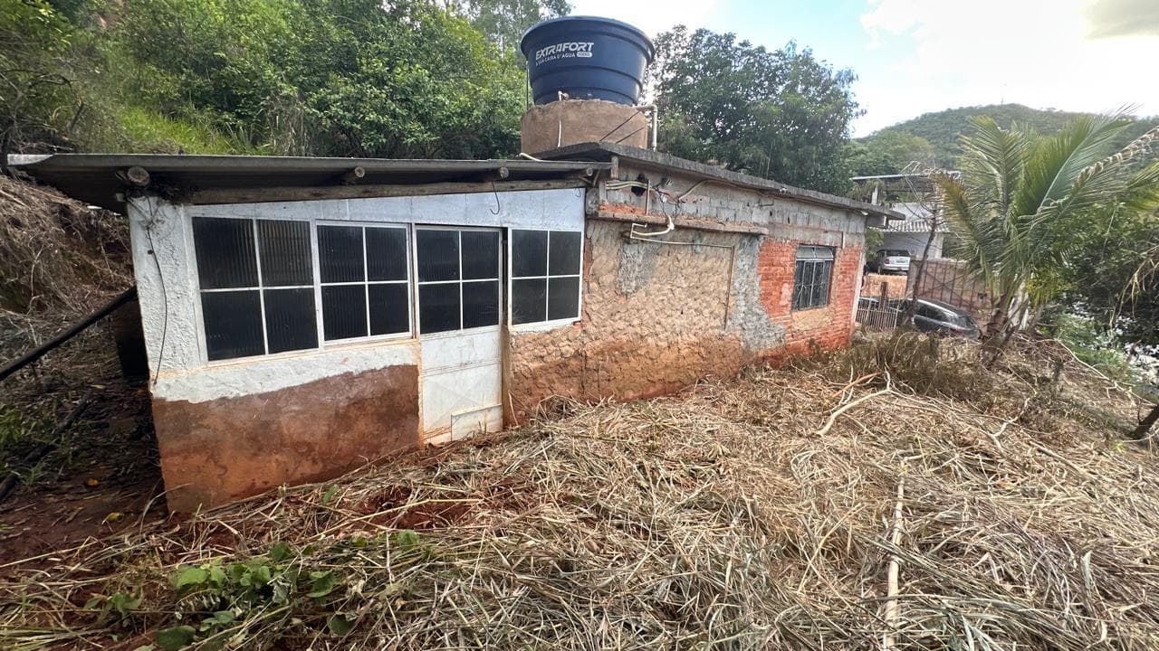 Foto 4 de 11: Imóvel em leilão em Carangola - MG, bairro Panorama — IMÓVEL URBANO COM ÁREA TOTAL DE 600 M2 EM CARANGOLA-MG