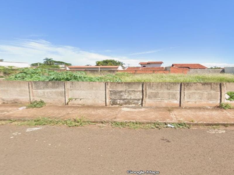 Foto 2 de 4: Casa em leilão em Ituiutaba - MG, bairro Universitario — Casa, 490.0 m2, Ituiutaba / MG