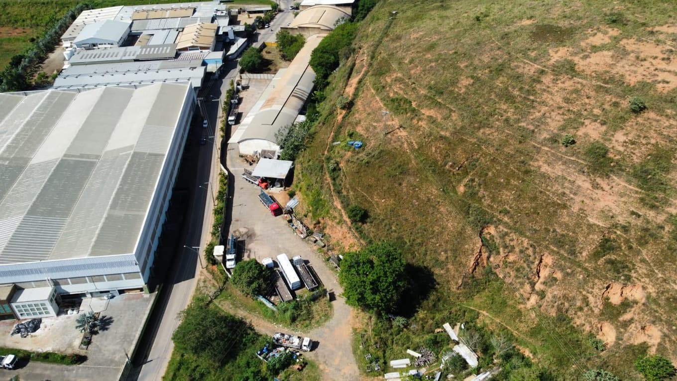 Foto 34 de 61: Terreno em leilão em Muriaé - MG, bairro Sofocó — IMÓVEL URBANO COM ÁREA TOTAL DE 48.206,32 m2- Em MURIAÉ/MG