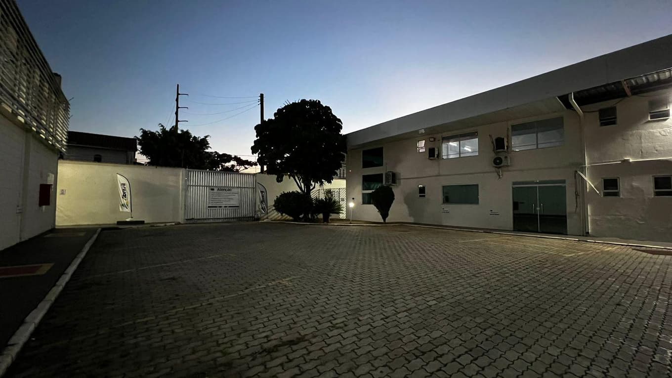 Foto 14 de 28: Comercial em leilão em Betim - MG — Imóvel Comercial 2.500m² em Betim/MG