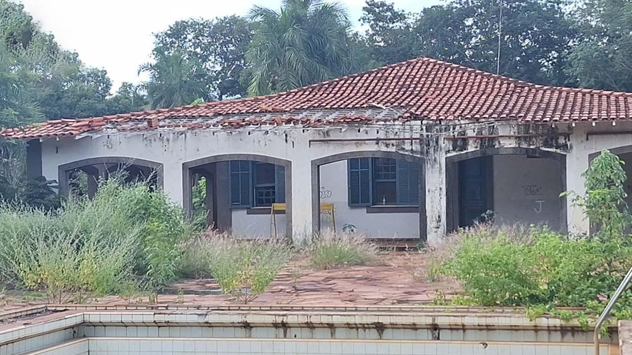 Foto 4 de 16: Terreno em leilão em Icém - SP — Imóvel 833m² | Icém/SP | Terreno 2,5 Hectares |