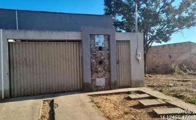 Casa em leilão em Luziânia - GO — Casa de 69.3m2, com 2 quartos, em LUZIANIA/GO.