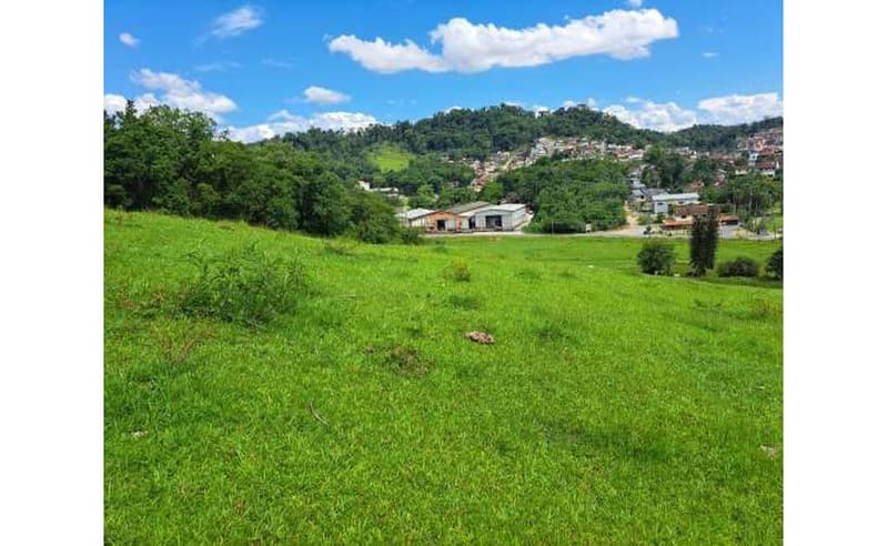 Foto 8 de 27: Terreno em leilão em Blumenau - SC — Imóvel urbano com área total de 35.820,27 m² em Blumenau/SC