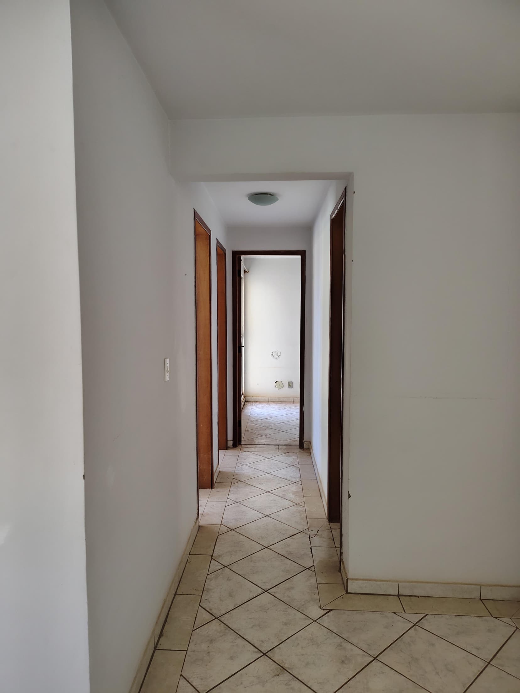Foto 8 de 8: Apartamento em leilão em Valparaíso De Goiás - GO — APTO RESIDENCIAL | A.T. 82,98 M² | A.P. 75,75 M² | VALPARAÍSO DE GOIÁS/GO - LEILÃO EMPRESARIAL SISTÊMICO SICREDI