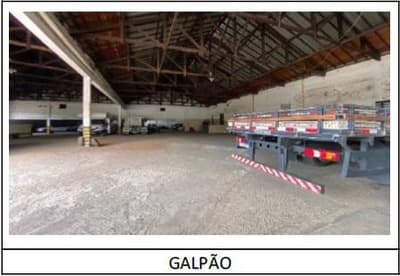 Foto 17 de 18: Comercial em leilão em Bauru - SP, bairro Centro — Prédio Comercial / Galpão A.T. 1.769 m² A.C.1.607 m² zona mista Centro