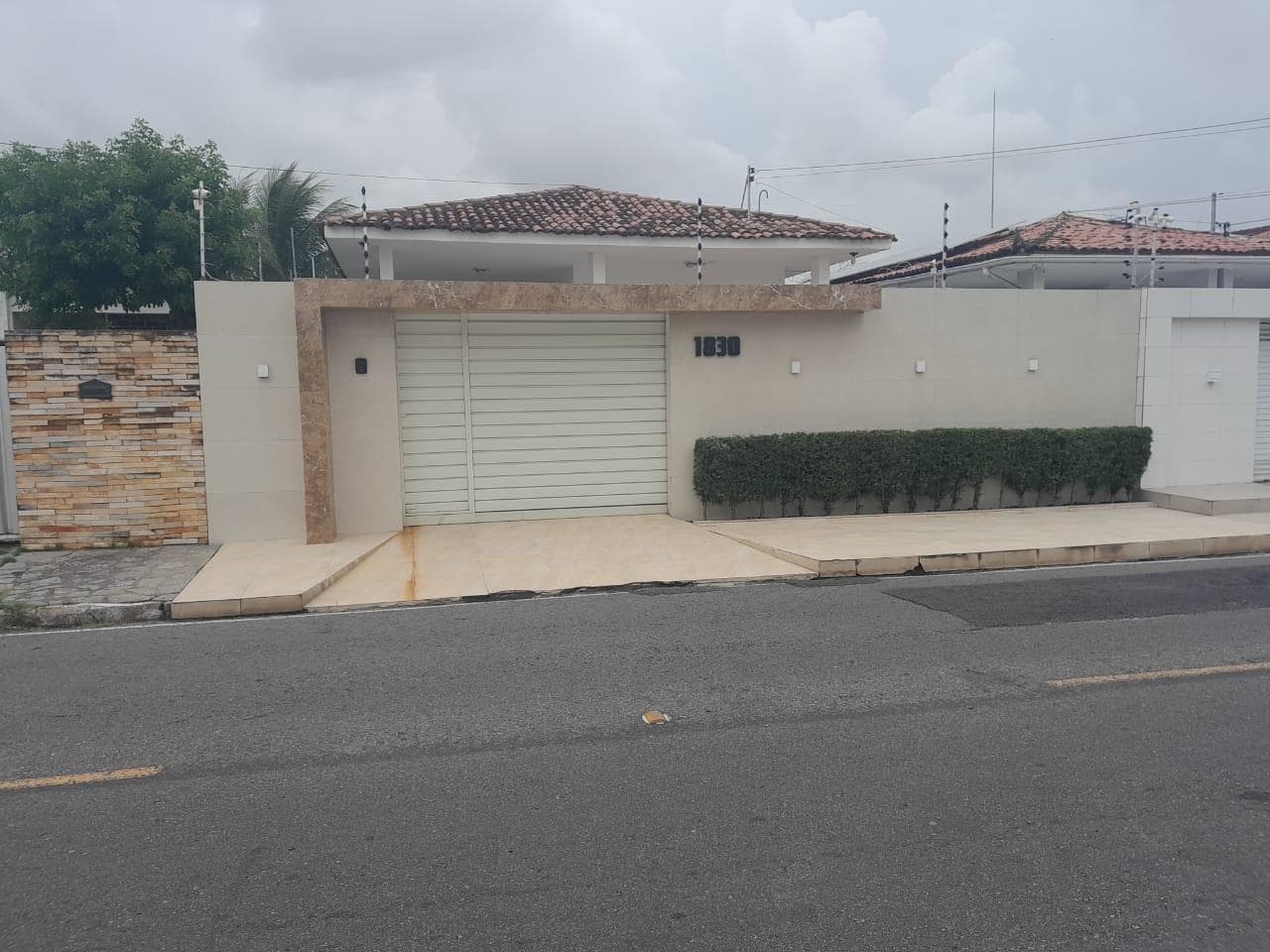 Foto 1 de 5: Casa em leilão em João Pessoa - PB — Casa 142m², Cristo Redentor, João Pessoa/PB - Ocupada