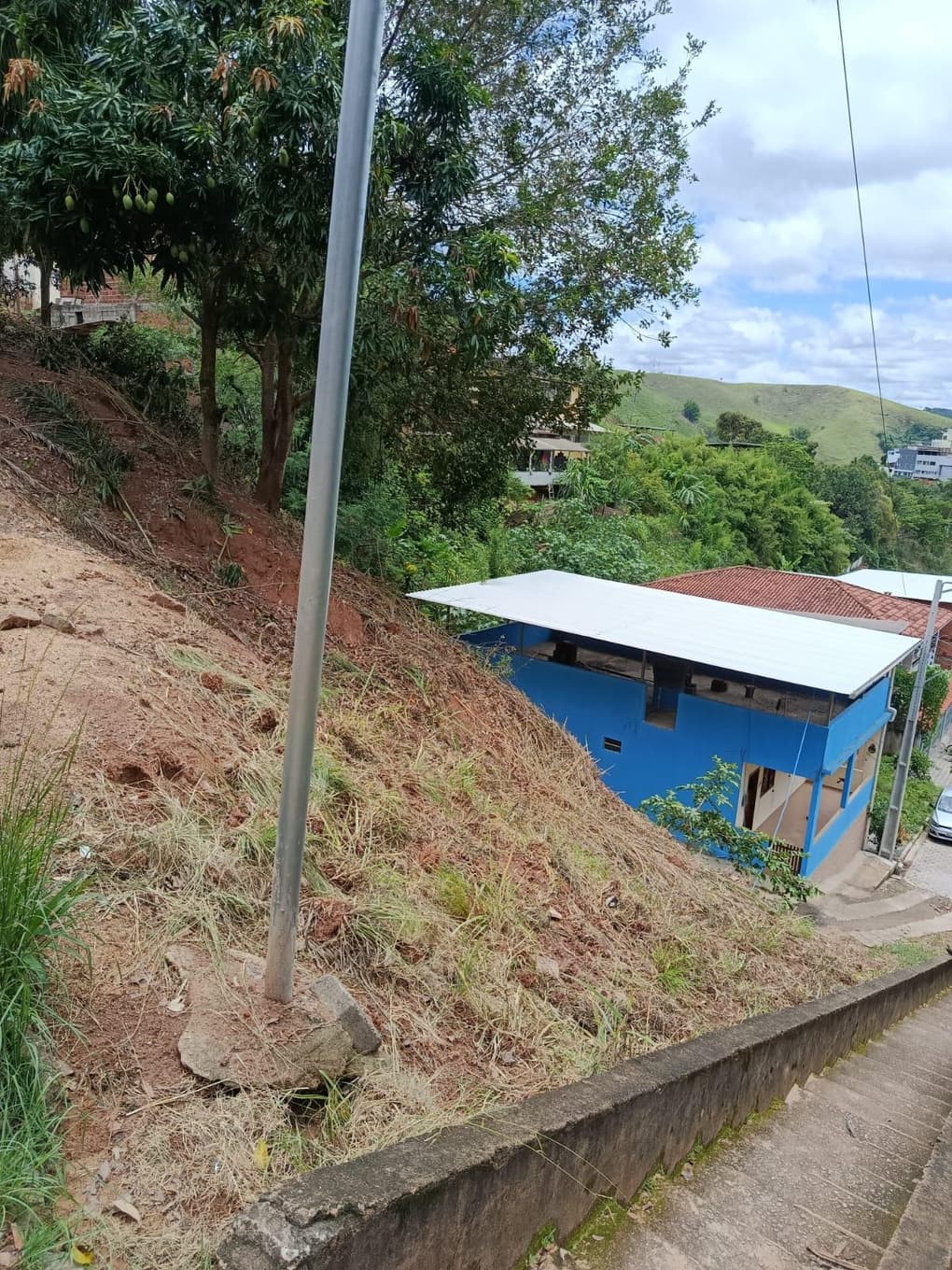 Imóvel em leilão em Miradouro - MG — IMÓVEL URBANO COM ÁREA TOTAL DE 243,57 m² EM MIRADOURO-MG