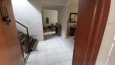 Foto 8 de 14: Casa em leilão em Umuarama - PR — Sobrado em Alvenaria com Área de 248m², área total de 390m² - Umuarama/PR