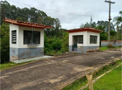 Foto 4 de 70: Area Rural em leilão em Amparo - SP, bairro Três Pontes — Imóvel Rural, A.T. 19ha, A.C. 7.362m², antigo abatedouro, galpões, casas, Três Pontes