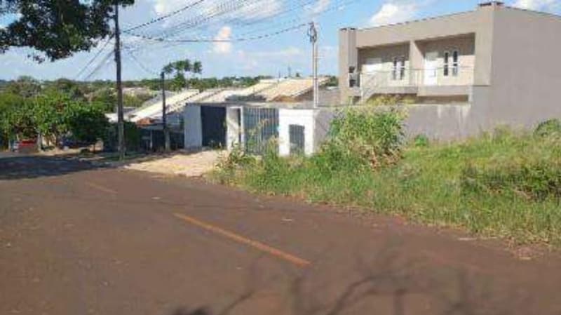 Foto 2 de 3: Casa em leilão em Foz Do Iguaçu - PR — Casa 71m², Campos do Iguaçu, Foz do Iguaçu/PR - ocupada