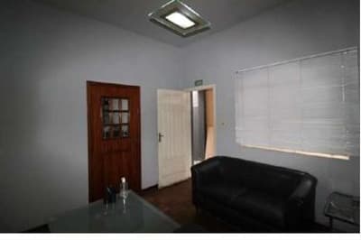 Foto 22 de 44: Casa em leilão em Araçatuba - SP — IMOVEL - CASA RESIDENCIAL e/ou COMERCIAL localizada no Bairro Higienópolis na cidade de Araçatuba/SP