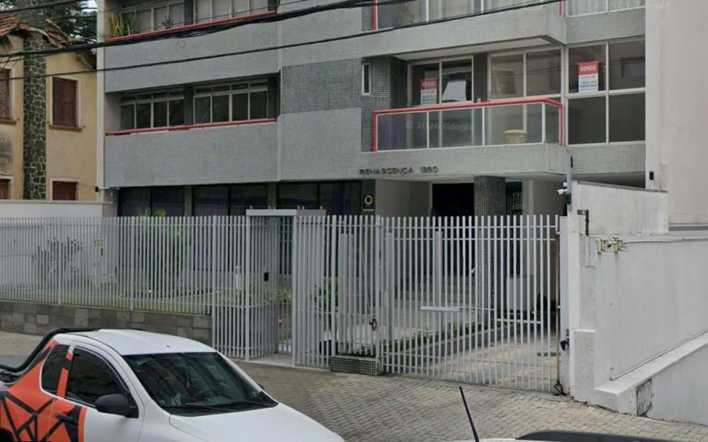 Foto 3 de 3: Apartamento em leilão em Curitiba - PR — Apartamento nº 11, no 2º pavimento ou 1º andar, do EDIFÍCIO RENASCENÇA, situado na rua Des. Motta nº 1258, Curitiba/PR