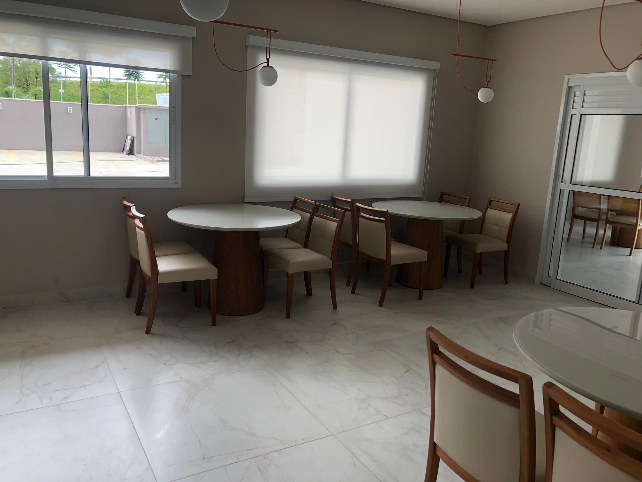 Foto 27 de 32: Apartamento em leilão em Taubaté - SP, bairro Vila Costa — Apto 94m² | Vila Costa (Taubaté) | 2 Vagas | DESOCUPADO: Excelente Localização Próximo ao Taubaté Shopping. Ideal p/ Moradia ou Renda!