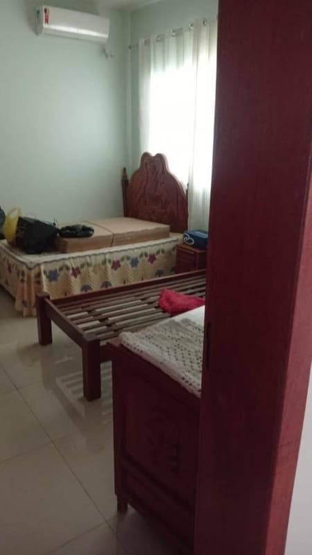 Foto 2 de 12: Casa em leilão em São Luís De Montes Belos - GO, bairro Setor Inicial — Casa 400m² com 4 Vagas e Lote 600m² | São Luís de Montes Belos-GO | Setor Inicial | Excelente Localização na Av. Cidade de Goiás, Próx. ao Espelho D'Água - Financiamento em até 420 Meses!