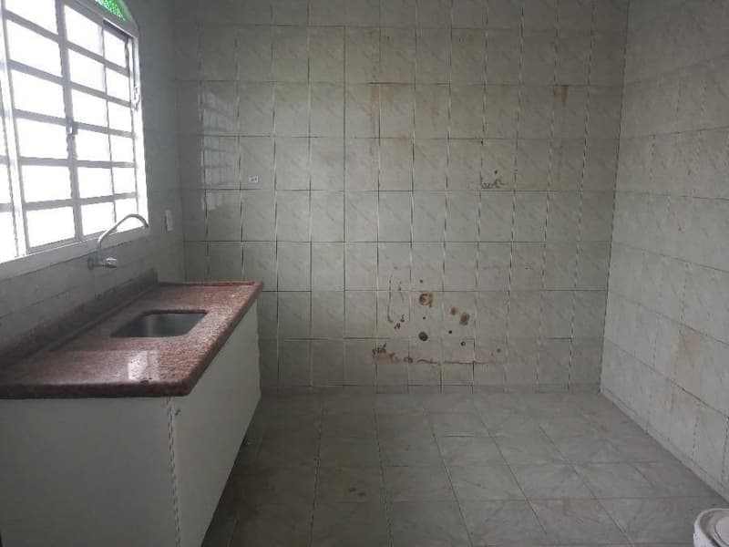 Foto 5 de 14: Casa em leilão em Lorena - SP, bairro Parque das Rodovias — Casa com 3 Dormitórios e Terreno 360m² | Lorena-SP | Parque das Rodovias - Próx. à Rodovia Dutra - Financiamento até 420 Meses!